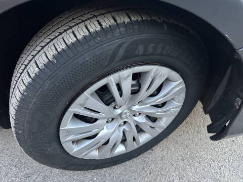 2012 Toyota Camry LE