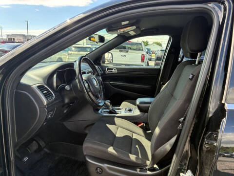 2020 Jeep Grand Cherokee Laredo E