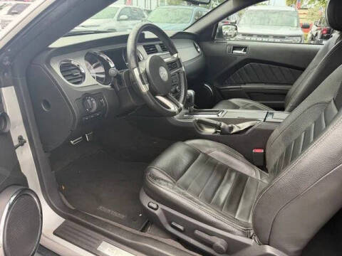 2012 Ford Mustang V6 Premium