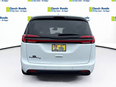 2021 Chrysler Pacifica Touring