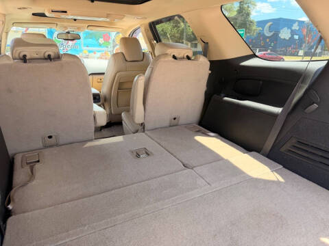 2011 GMC Acadia Denali