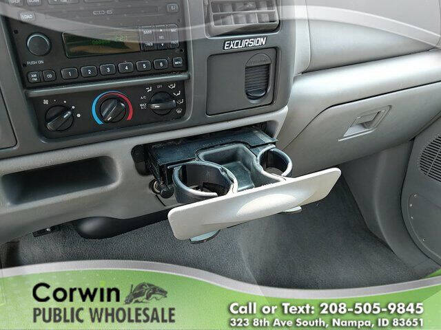 2003 Ford Excursion XLT