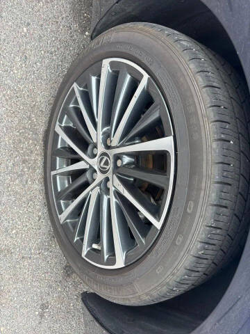 2024 Lexus ES 350