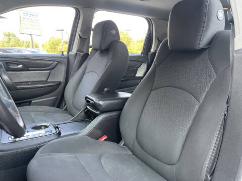 2015 GMC Acadia SLE-2