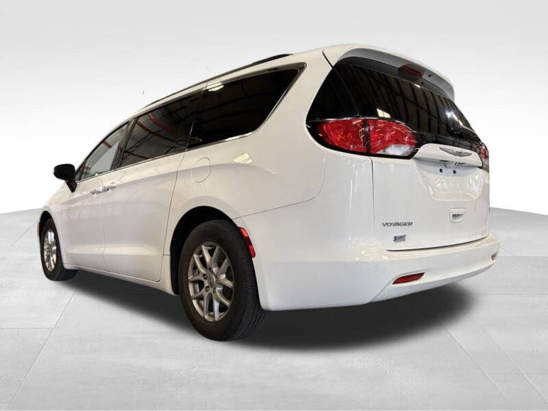 2021 Chrysler Voyager LXi