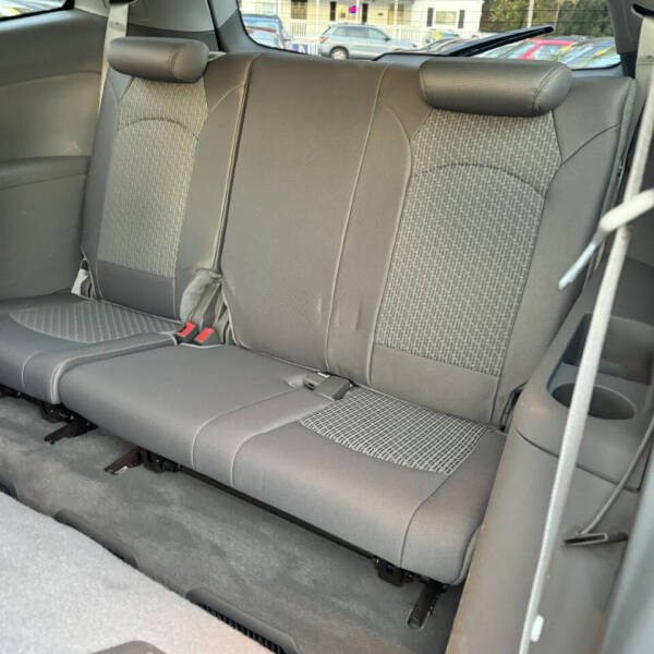 2011 Chevrolet Traverse LT