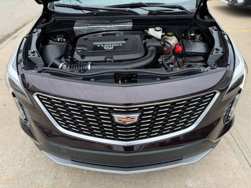 2021 Cadillac XT4 Premium Luxury
