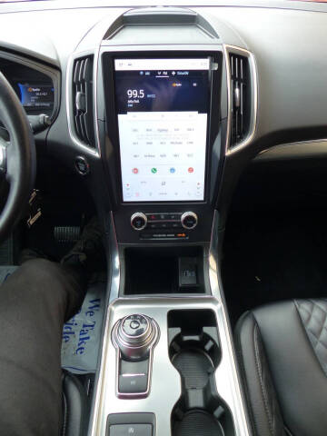 2023 Ford Edge Titanium