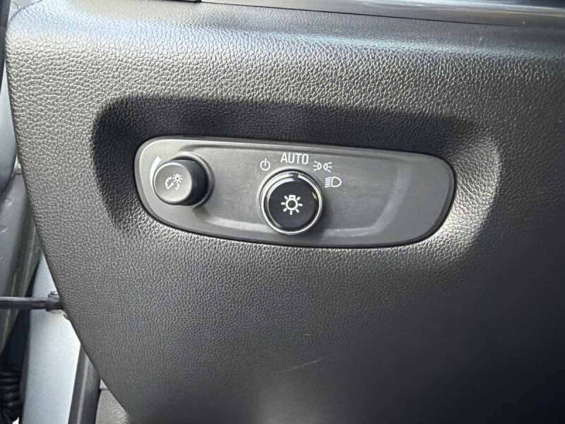 2018 Chevrolet Traverse LS