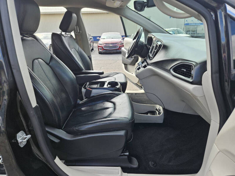2019 Chrysler Pacifica Touring L