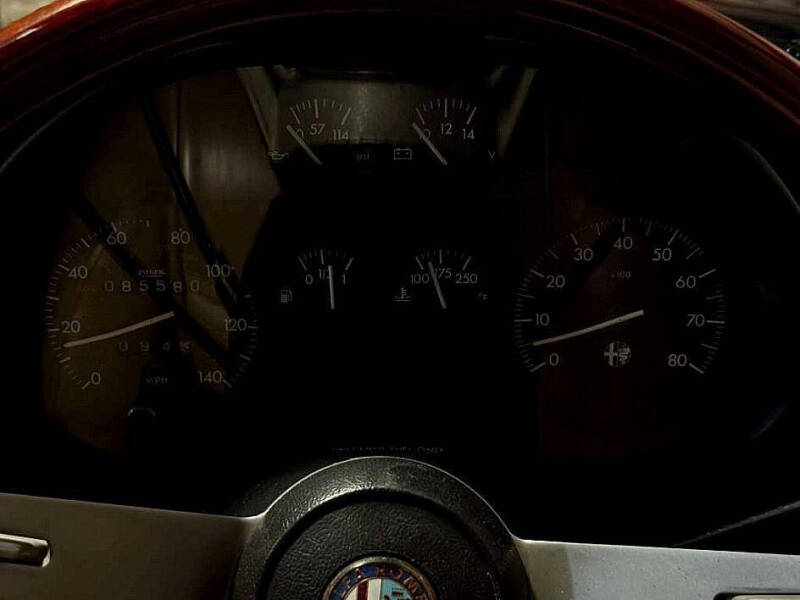 1987 Alfa Romeo Spider Graduate