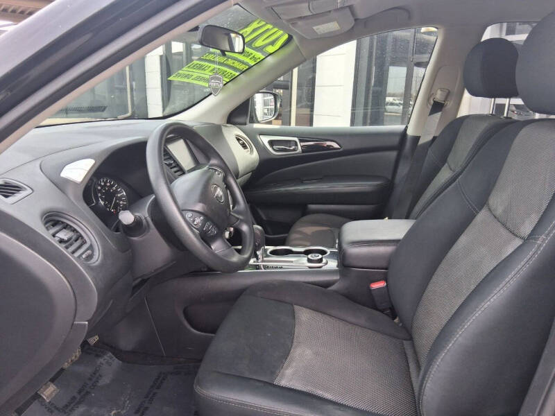 2018 Nissan Pathfinder S