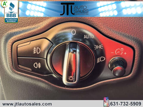 2011 Audi Q5 2.0T quattro Premium Plus