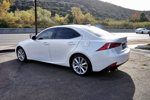 2016 Lexus IS 200t