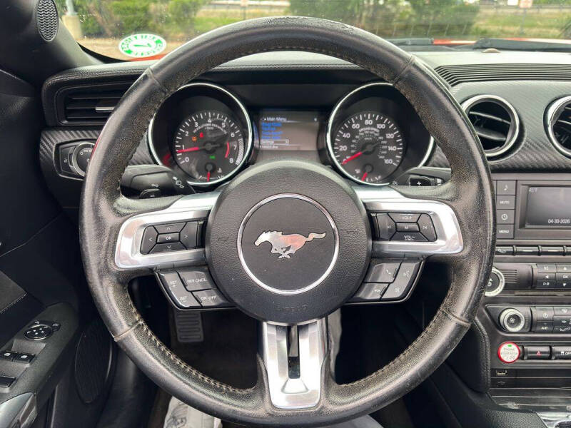 2016 Ford Mustang V6