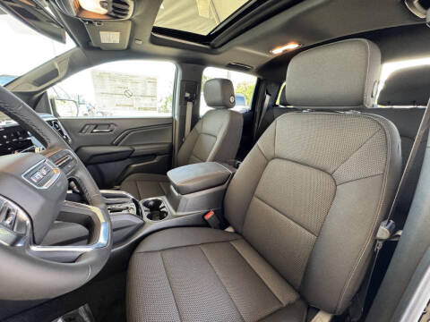 2025 GMC Canyon Elevation