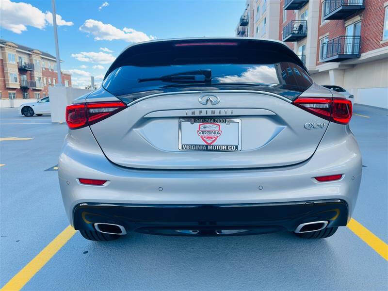 2017 Infiniti QX30 Premium