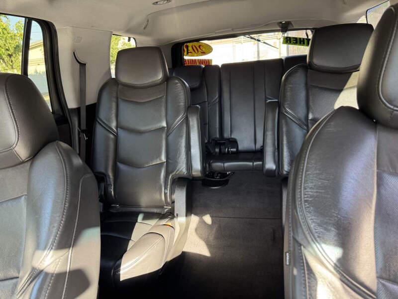 2020 Cadillac Escalade Luxury