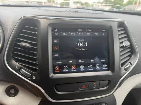 2022 Jeep Cherokee Latitude Lux