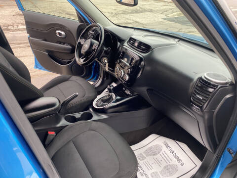 2016 Kia Soul +