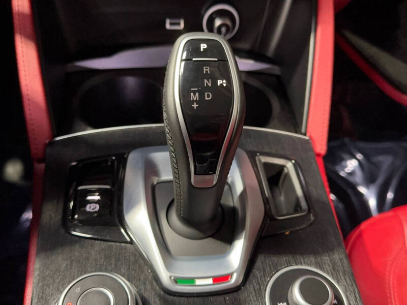 2020 Alfa Romeo Stelvio Sport