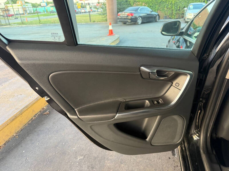 2015 Volvo V60 T5 Drive-E Premier