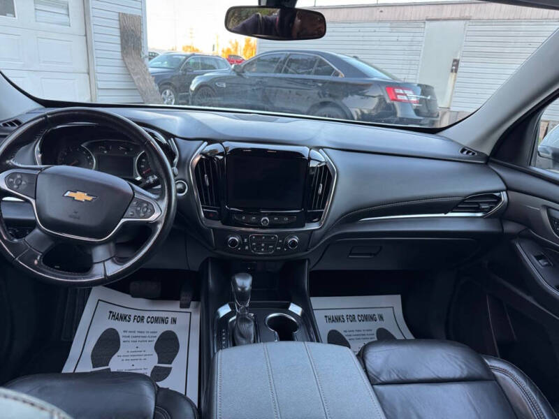 2021 Chevrolet Traverse LT Leather