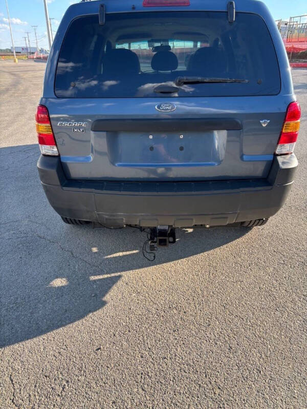 2005 Ford Escape XLT