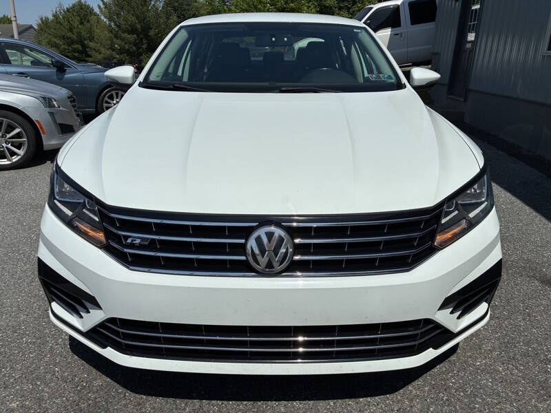 2017 Volkswagen Passat 1.8T R-Line