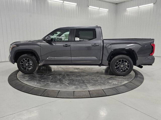 2025 Toyota Tundra Platinum HV