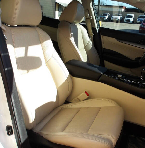 2016 Nissan Maxima 3.5 SV