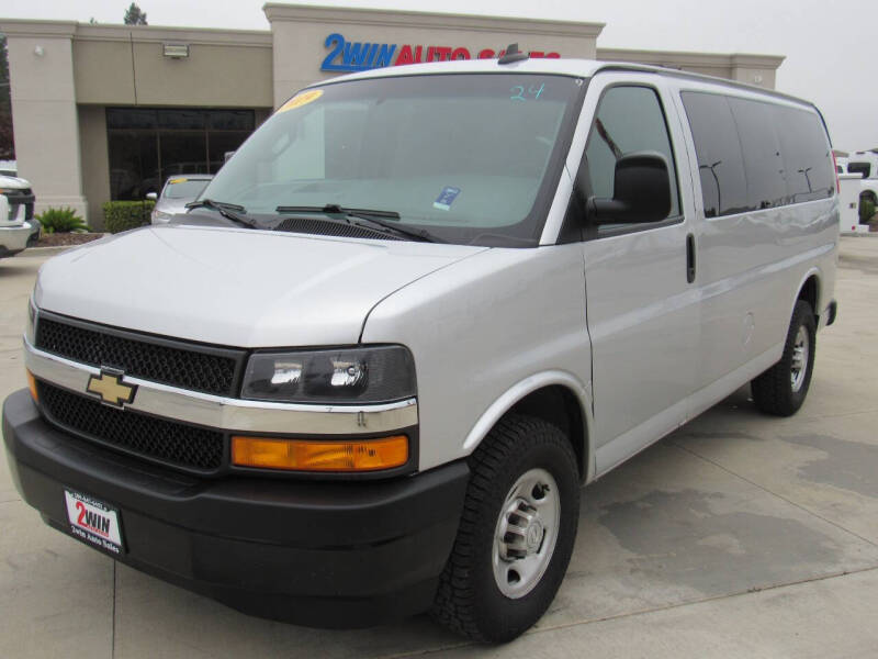 2019 Chevrolet Express Passenger LS