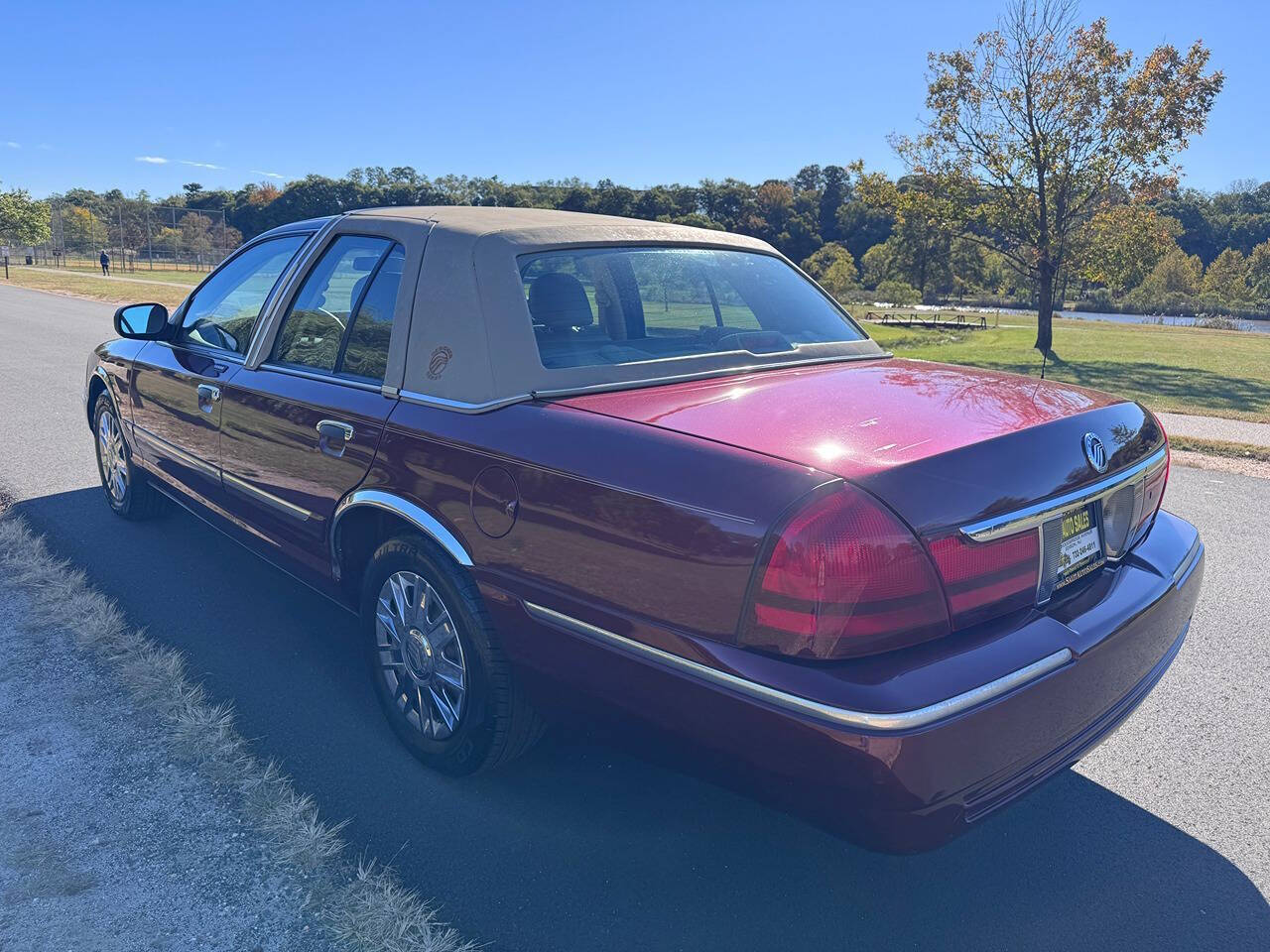 2005 Mercury Grand Marquis 31