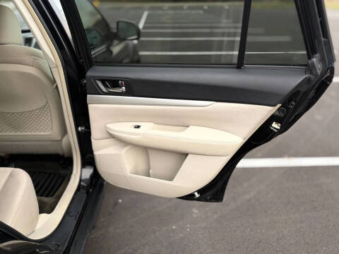 2013 Subaru Outback 2.5i Premium