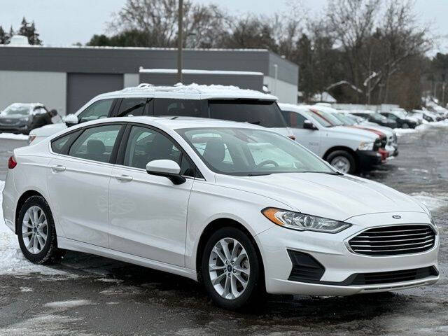 2020 Ford Fusion SE