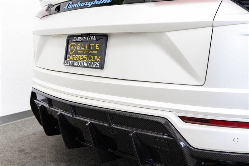 2020 Lamborghini Urus