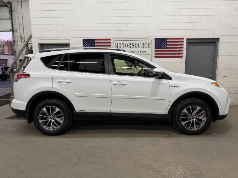 2017 Toyota RAV4 Hybrid XLE