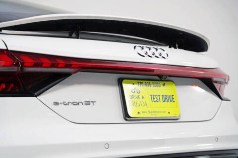 2022 Audi e-tron GT quattro Premium Plus