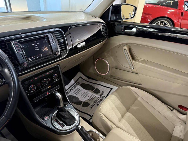 2018 Volkswagen Beetle 2.0T SE