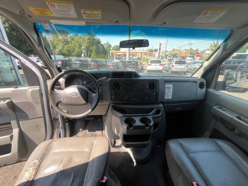 2014 Ford E-Series E-250