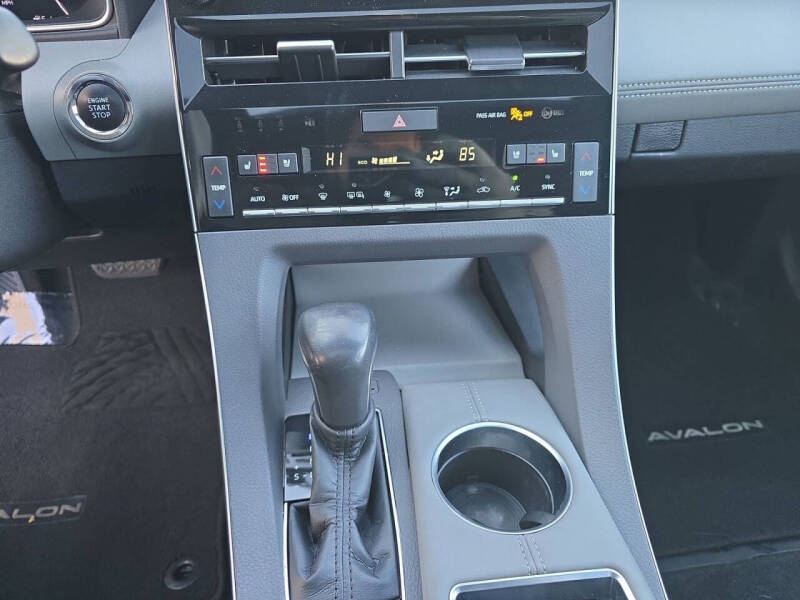 2021 Toyota Avalon Limited