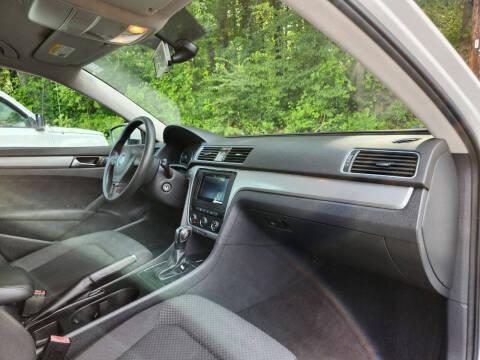 2013 Volkswagen Passat S PZEV