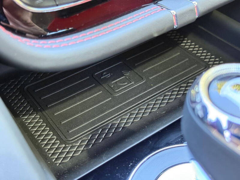 2024 Bentley Bentayga V8