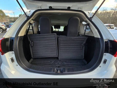 2016 Mitsubishi Outlander SE
