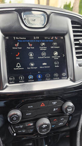 2019 Chrysler 300 S