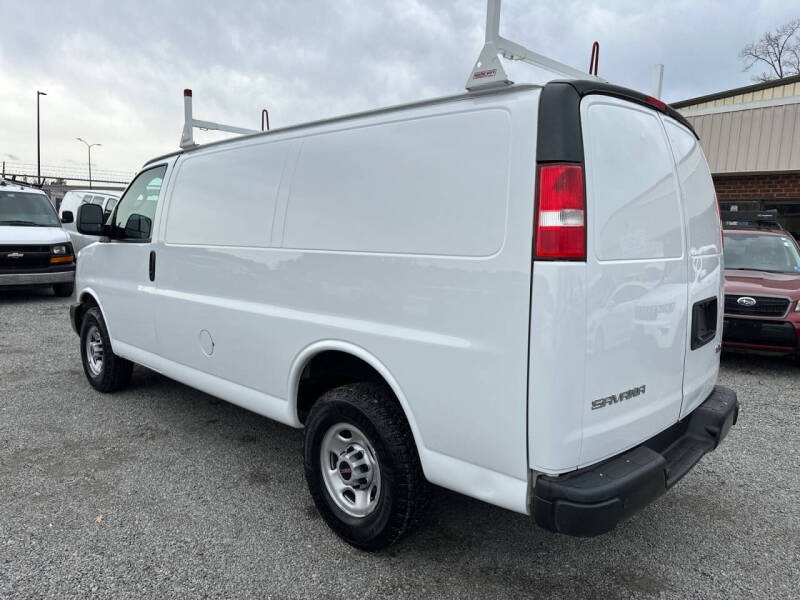 2023 GMC Savana 2500