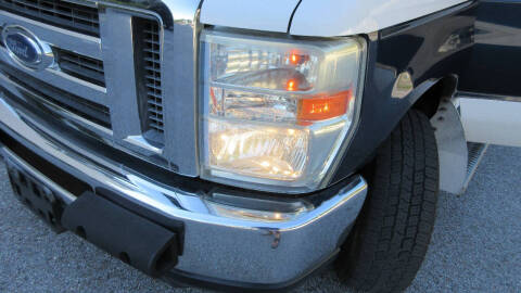 2013 Ford E-Series E-350 SD