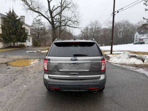 2011 Ford Explorer XLT