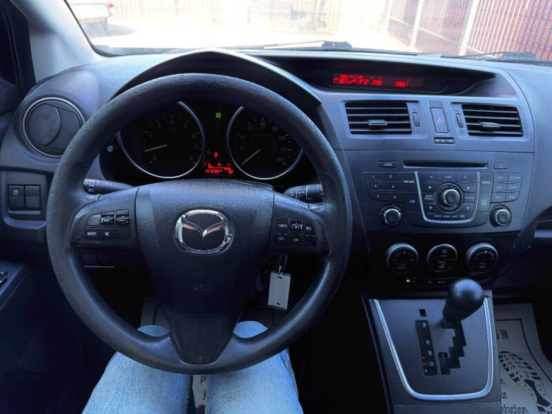 2013 Mazda MAZDA5 Sport