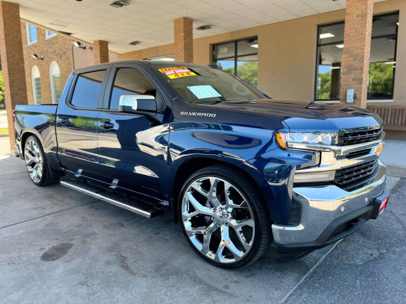 2019 Chevrolet Silverado 1500 for sale at Arandas Auto Sales in Milwaukee WI
